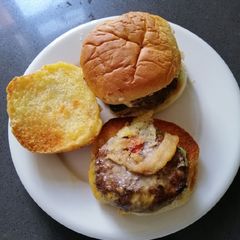 A picture of Mini Burger.
