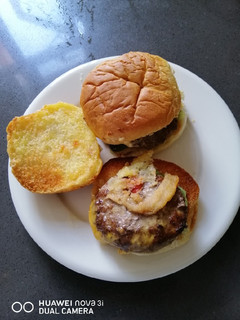 A picture of Mini Burger.