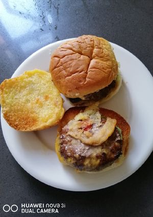 A picture of Mini Burger.