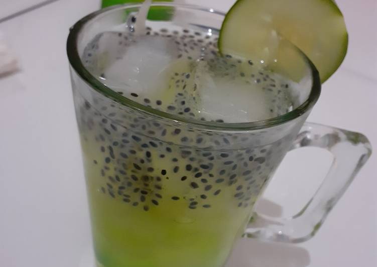 Cara Gampang Menyiapkan Es timun selasih Anti Gagal