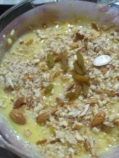 A picture of Khubani ka meetha.