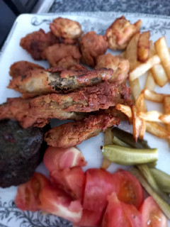 عکسی از دستور قارچ و خیار شور سوخاری