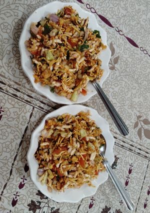 A picture of Tangy Chatpata Street style Bhel.