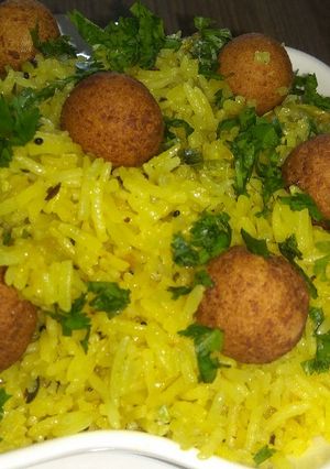 A picture of Nawabi Moti Pulao.