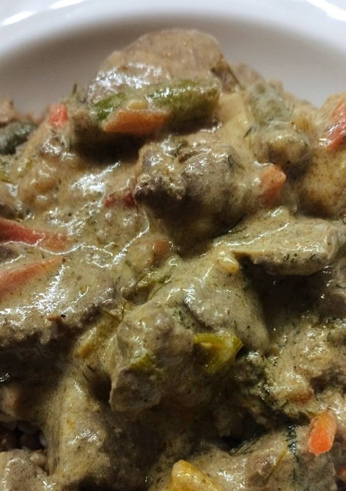 Куряча печіночка з овочами