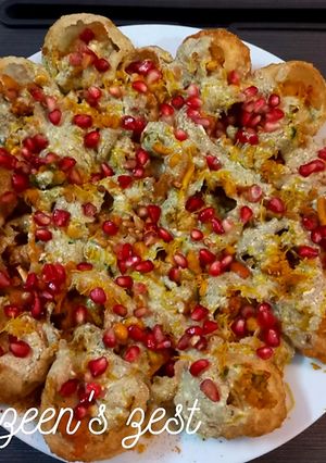 A picture of Dahi Puri Chaat.