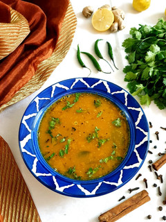 ગુજરાતી દાળ (Gujarati Dal Recipe In Gujarati) રેસીપી મુખ્ય ફોટો