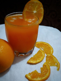 A picture of Orange lemonade.
