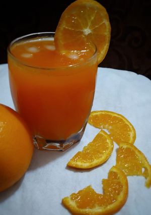 A picture of Orange lemonade.