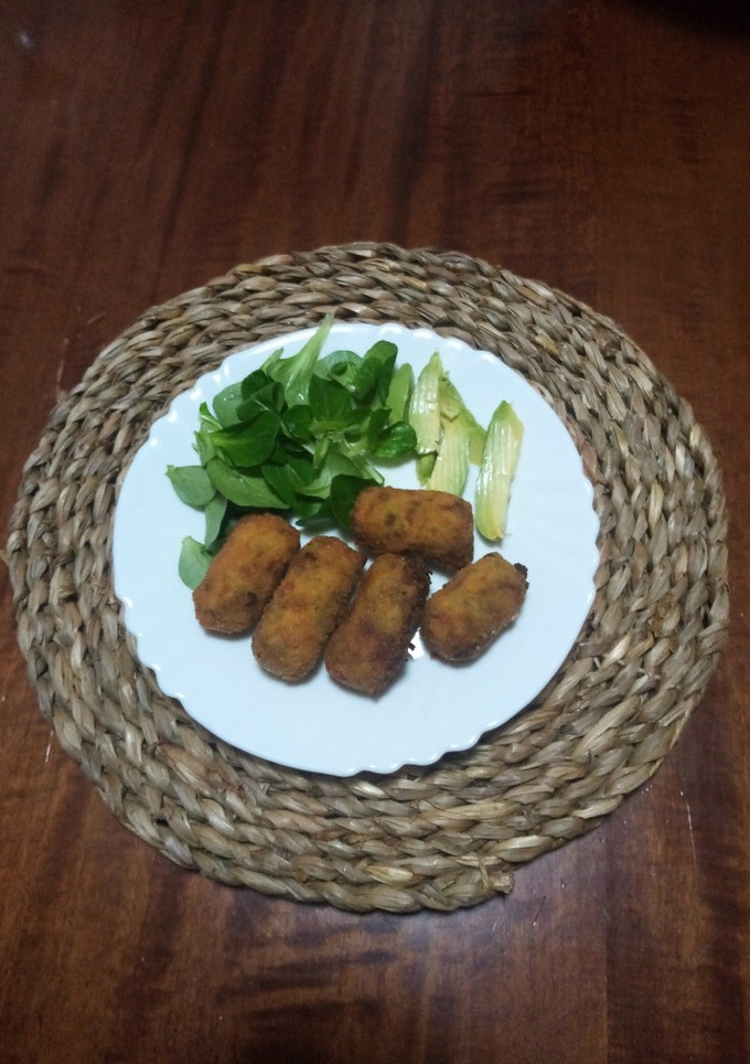 Una foto de Croquetas de brócoli y jamón serrano