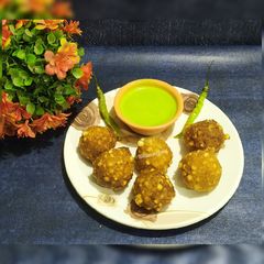 A picture of Sabudana Vada.