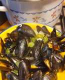 Moules mariniere. Very simple