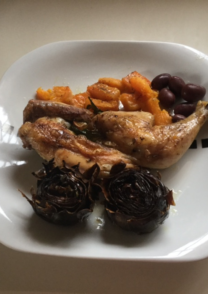 Una foto de Picantones al horno
