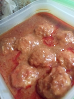 Una foto de Albóndigas con salsa vizcaína