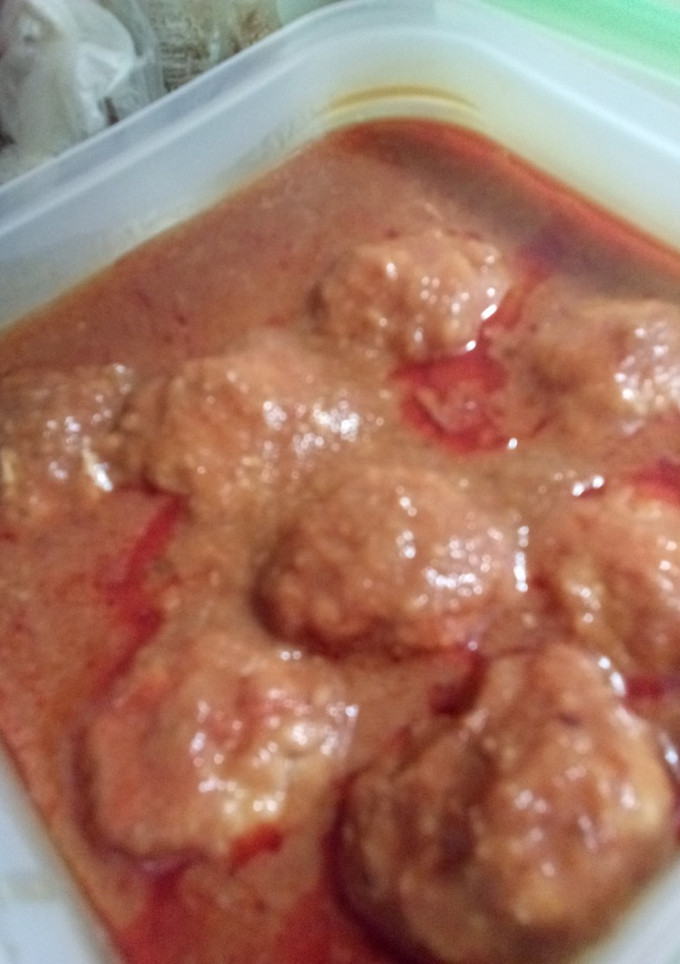 Una foto de Albóndigas con salsa vizcaína