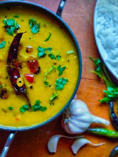 মুগ রসুন ই ডাল (Moog lasuni dal recipe in Bengali) রেসিপির প্রধান ছবি