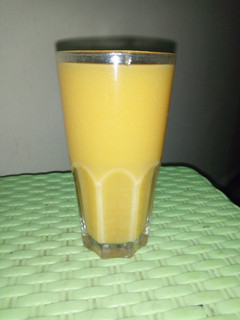 A picture of Fresh mango juice#author marathon.