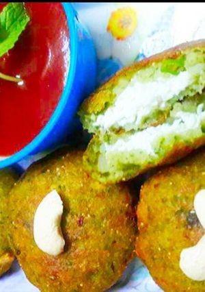 पनीर हरा भरा कबाब (Paneer hara bara kabab recipe in hindi) रेसिपी मुख्य फोटो