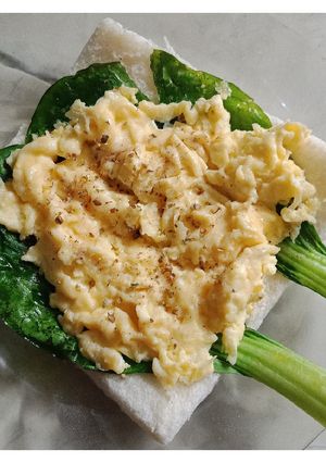 Foto resep Roti Tawar with Scrambled Eggs