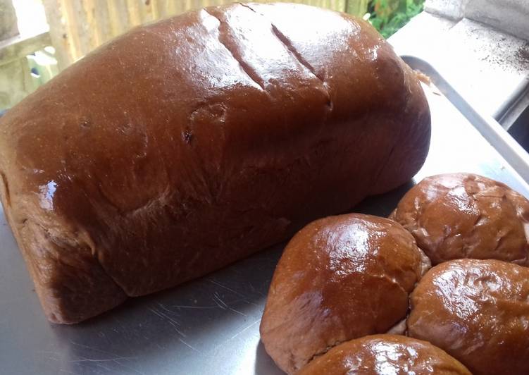 Roti Tawar dan Roti Sobek
