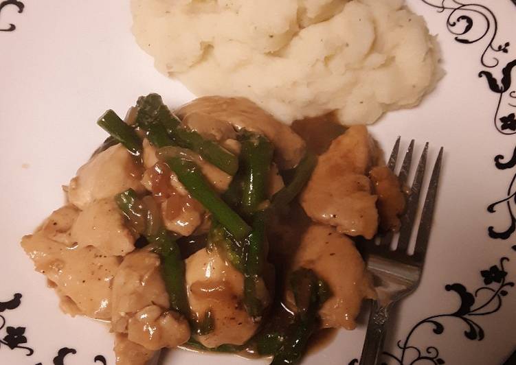 French Onion Chicken and Asparagus