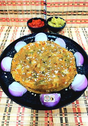 A picture of Maharastrian Methi Thalipeeth.