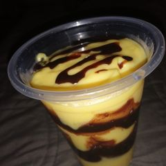 A picture of Custard dessert.