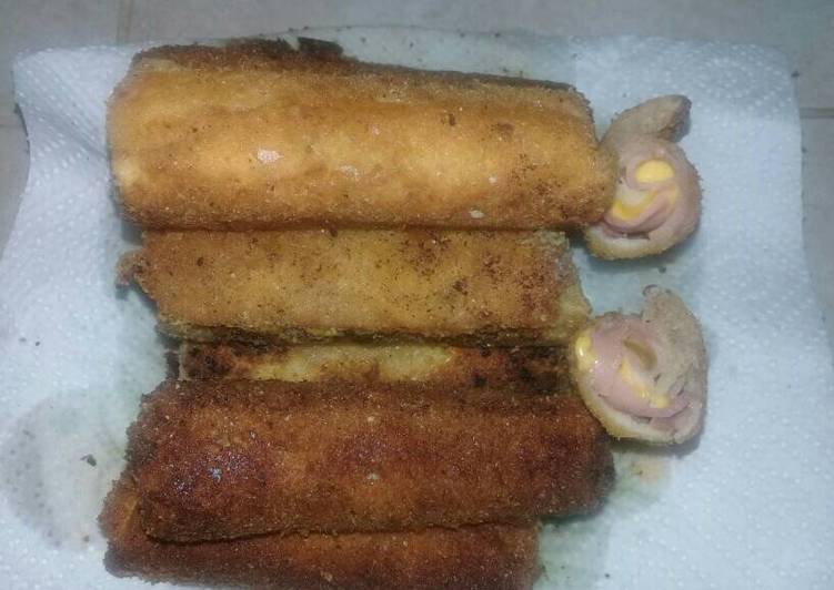 Enrollados de jamón y queso