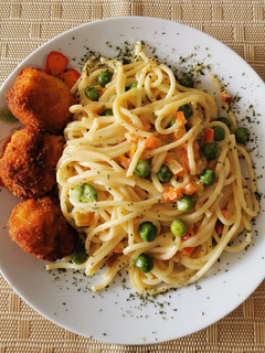 Una foto de Tallarines con Pimiento