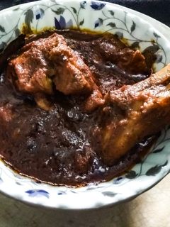 চিকেন কষা (গোলবাড়ির স্টাইলে) (golbari style chicken kosha recipe in Bengali) রেসিপির প্রধান ছবি