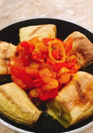A picture of Oven Roasted plantain and sauce.