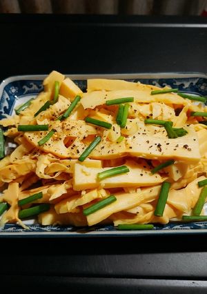 Hình của món Măng xào tỏi.