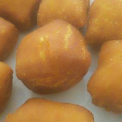 A picture of Sweet 'plum' mandazis.