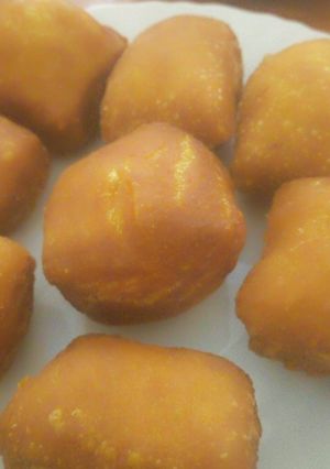 A picture of Sweet 'plum' mandazis.