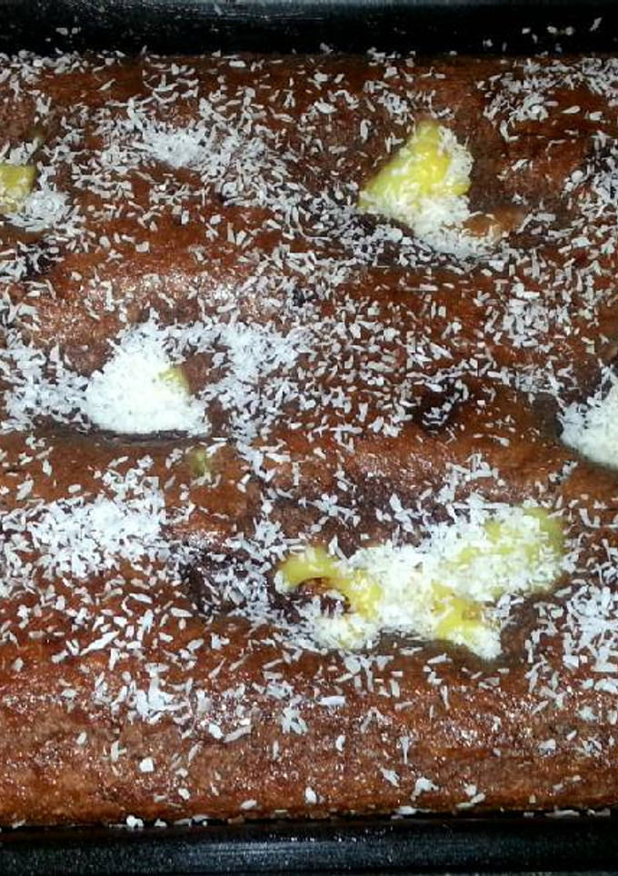 Una foto de Bizcocho con natillas y mucho chocolate