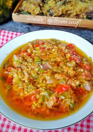 Foto resep Sambal pecel lele lamongan