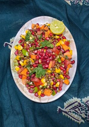 A picture of Pomegranate salad.