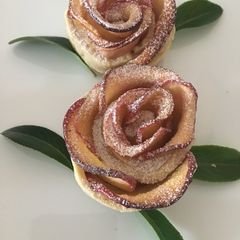 A picture of Apple rose.