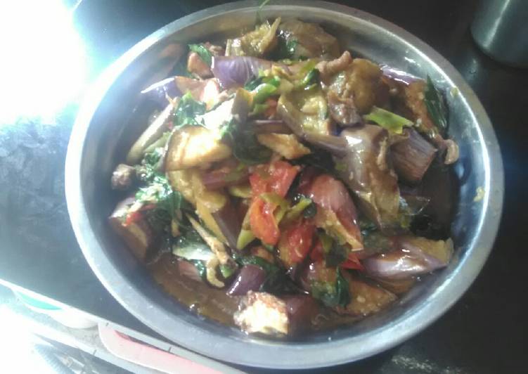 Terong ungu oseng kemangi