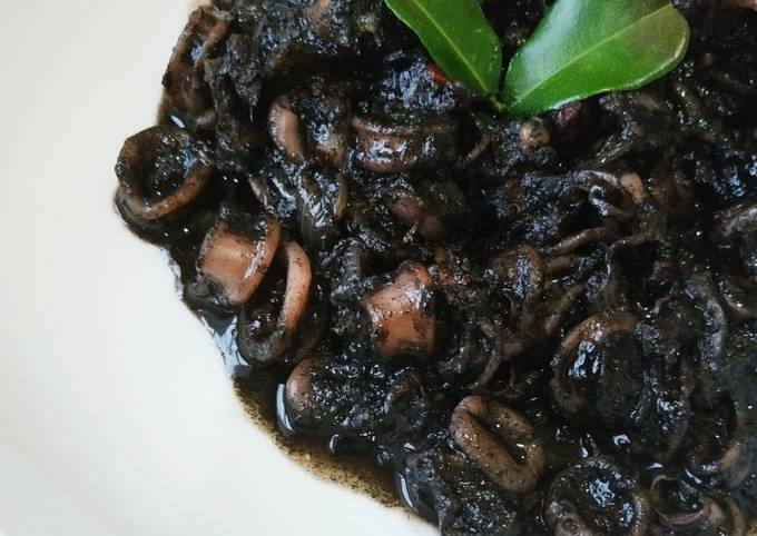 3. Cumi Masak Hitam Manis