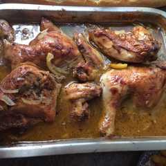 Una foto de Pollo asado a la cerveza y limón