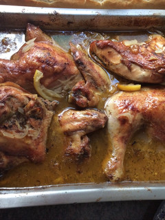 Una foto de Pollo asado a la cerveza y limón