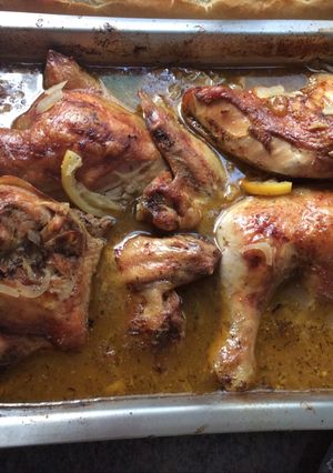 Una foto de Pollo asado a la cerveza y limón