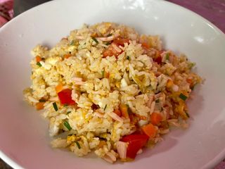 ข้าวผัดแฮมคลุกไข่เค็ม