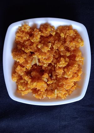 ગાજર નો હલવો (Gajar Halwa Recipe In Gujarati) રેસીપી મુખ્ય ફોટો