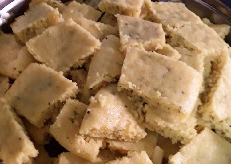 Recipe of Quick Khatta dhokla (Bhatia Style)