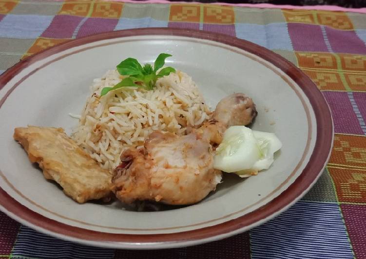 Nasi kebuli (rice cooker)