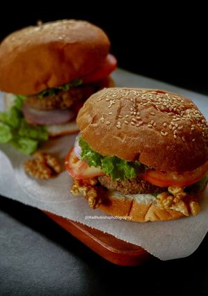 A picture of Walnut Omega Burgers.