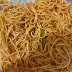A picture of Noodles.