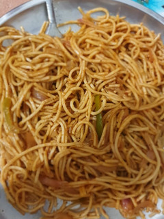 A picture of Noodles.
